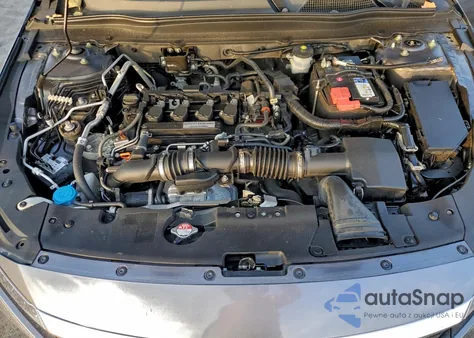 2018 Honda Accord Touring z USA, uszkodzony, nr VIN 1HGCV1F91JA062532